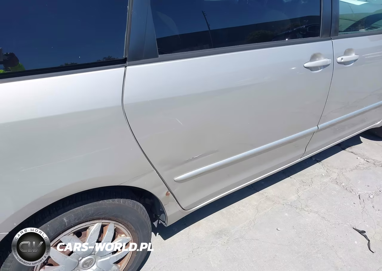 2005 Toyota Sienna Le VIN:5TDZA23C25S285052 - 6