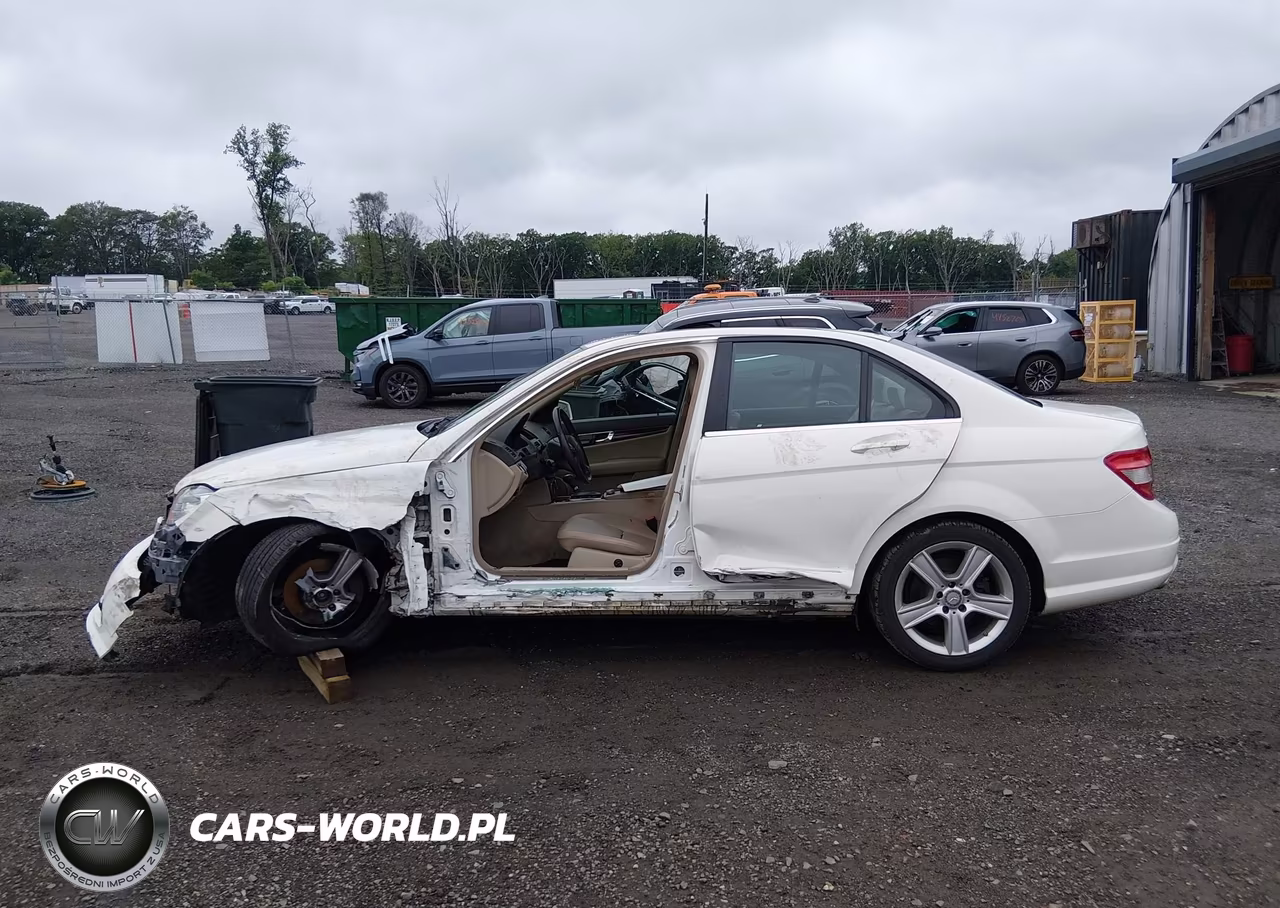 2010 Mercedes-Benz C 300 Sport 4Matic VIN:WDDGF8BB6AR093071 - 15