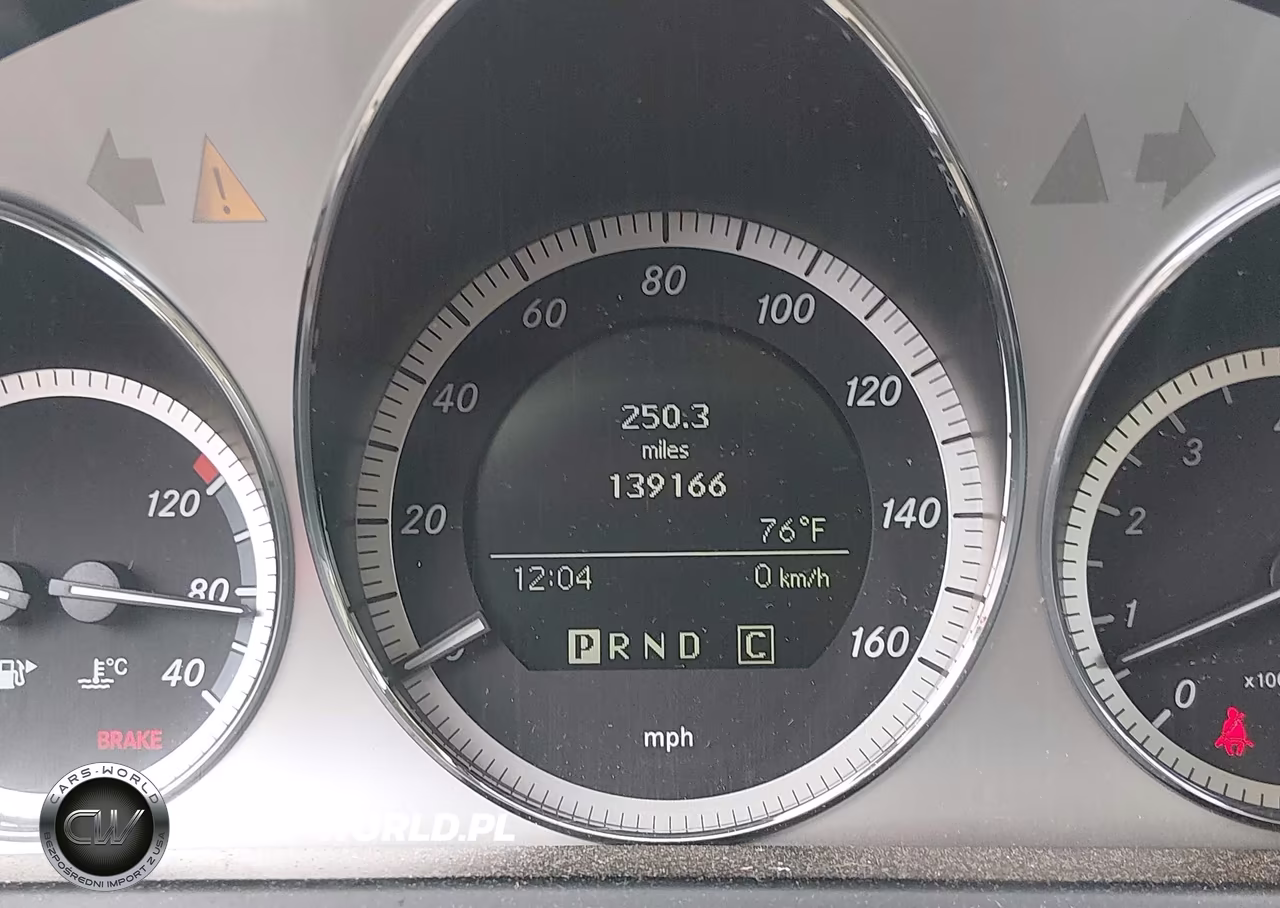 2010 Mercedes-Benz C 300 Sport 4Matic VIN:WDDGF8BB6AR093071 - 16