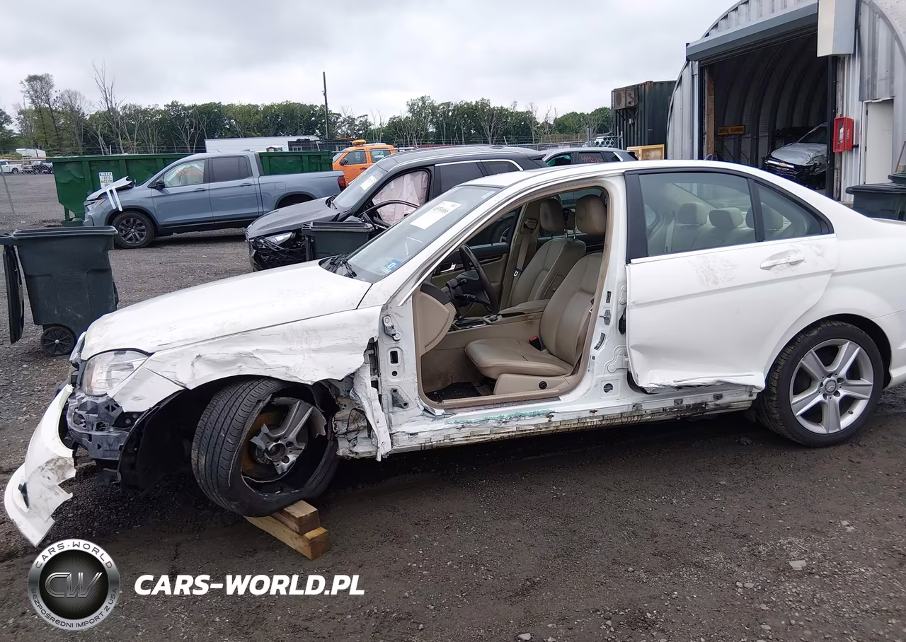 2010 Mercedes-Benz C 300 Sport 4Matic VIN:WDDGF8BB6AR093071 - 6