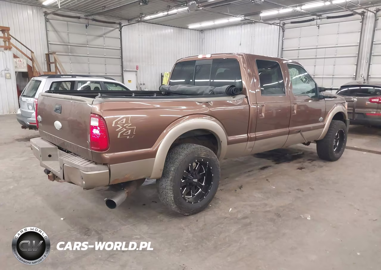 2011 Ford Super Duty F-250 Srw King Ranch-Lariat-Xl-Xlt VIN:1FT7W2BT6BEC20605 - 4