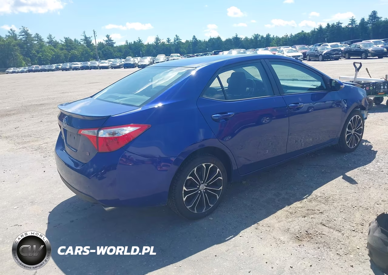 2015 Toyota Corolla S Plus VIN:2T1BURHE4FC443980 - 4