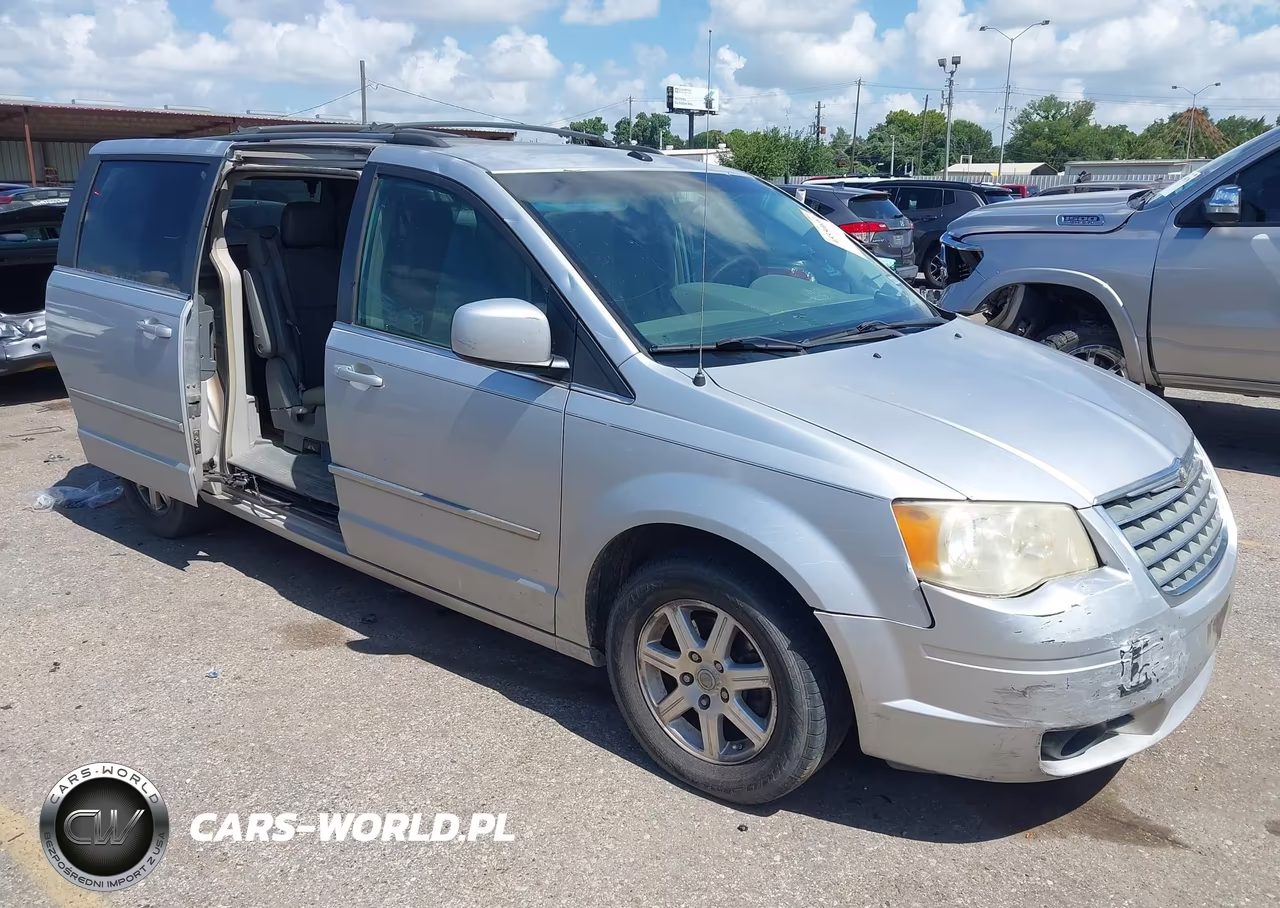 2009 Chrysler Town & Country Touring