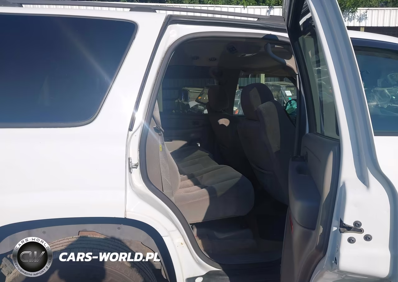 2004 Chevrolet Tahoe Ls VIN:1GNEK13Z74J281883 - 8