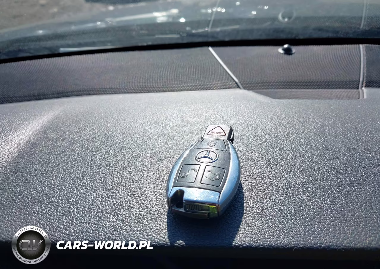 2013 Mercedes-Benz E 400 Hybrid Sport VIN:WDDHF9FB0DA755525 - 11