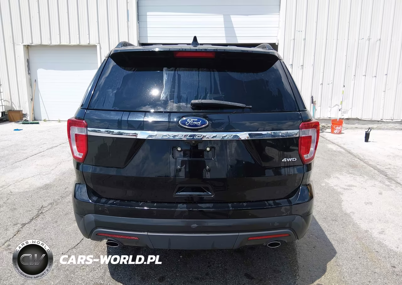 2017 Ford Explorer VIN:1FM5K8B88HGE01943 - 18