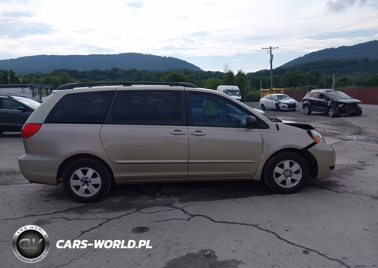 2007 Toyota Sienna Le VIN:5TDZK23CX7S034263 - 13