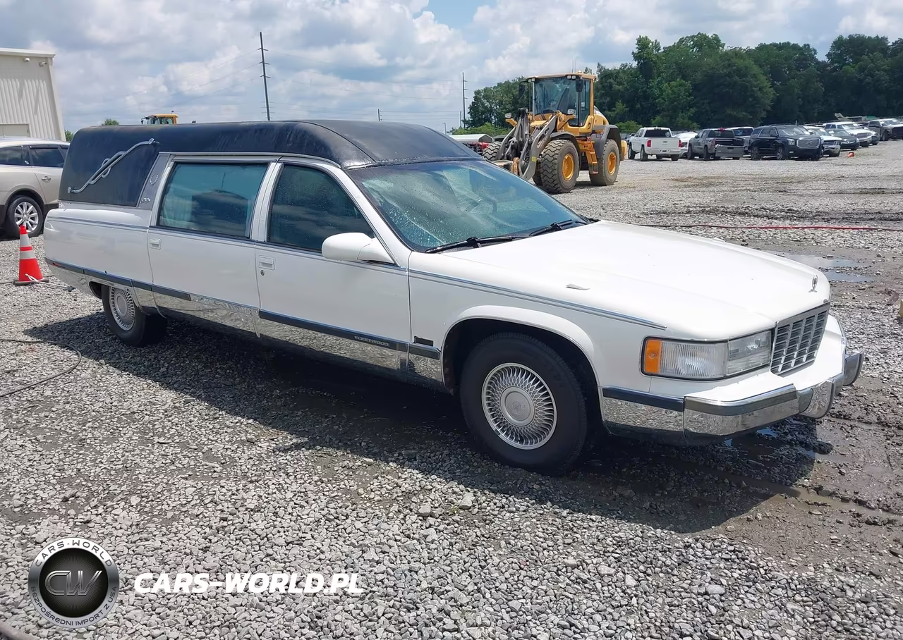 1995 Cadillac Commercial Chassis – zdjęcie 1 z 16