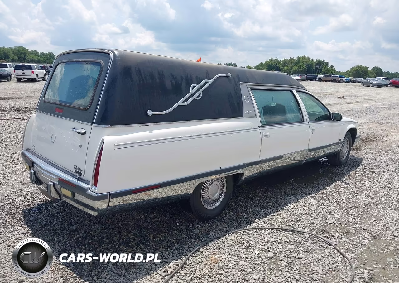 1995 Cadillac Commercial Chassis VIN:1GEFH90P8SR708278 - 4