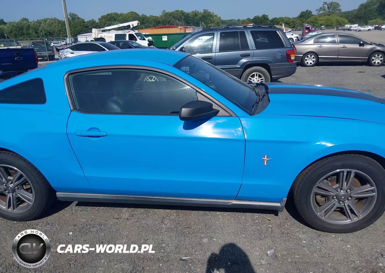 2011 Ford Mustang V6-V6 Premium VIN:1ZVBP8AM1B5120753 - 13