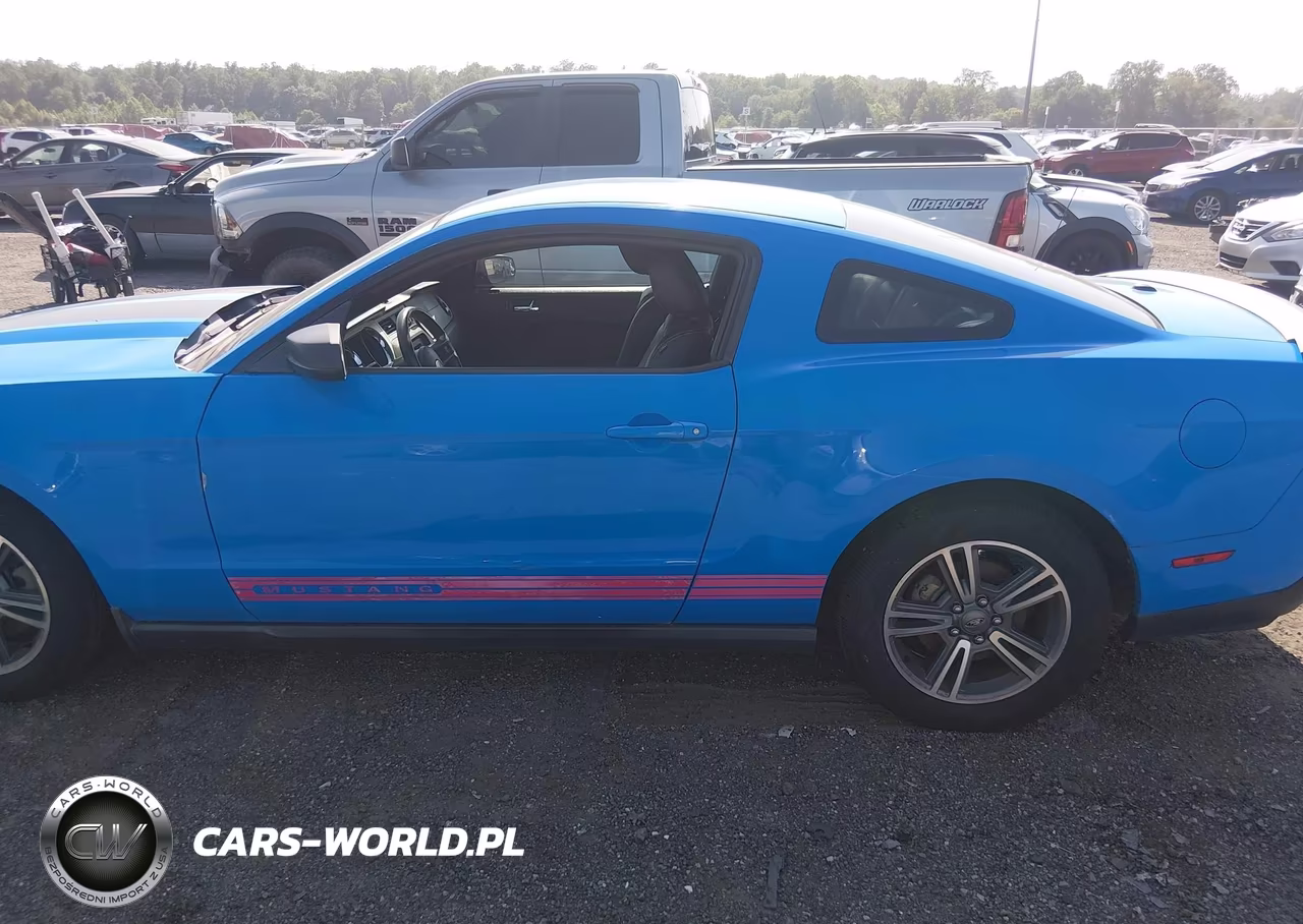 2011 Ford Mustang V6-V6 Premium VIN:1ZVBP8AM1B5120753 - 14
