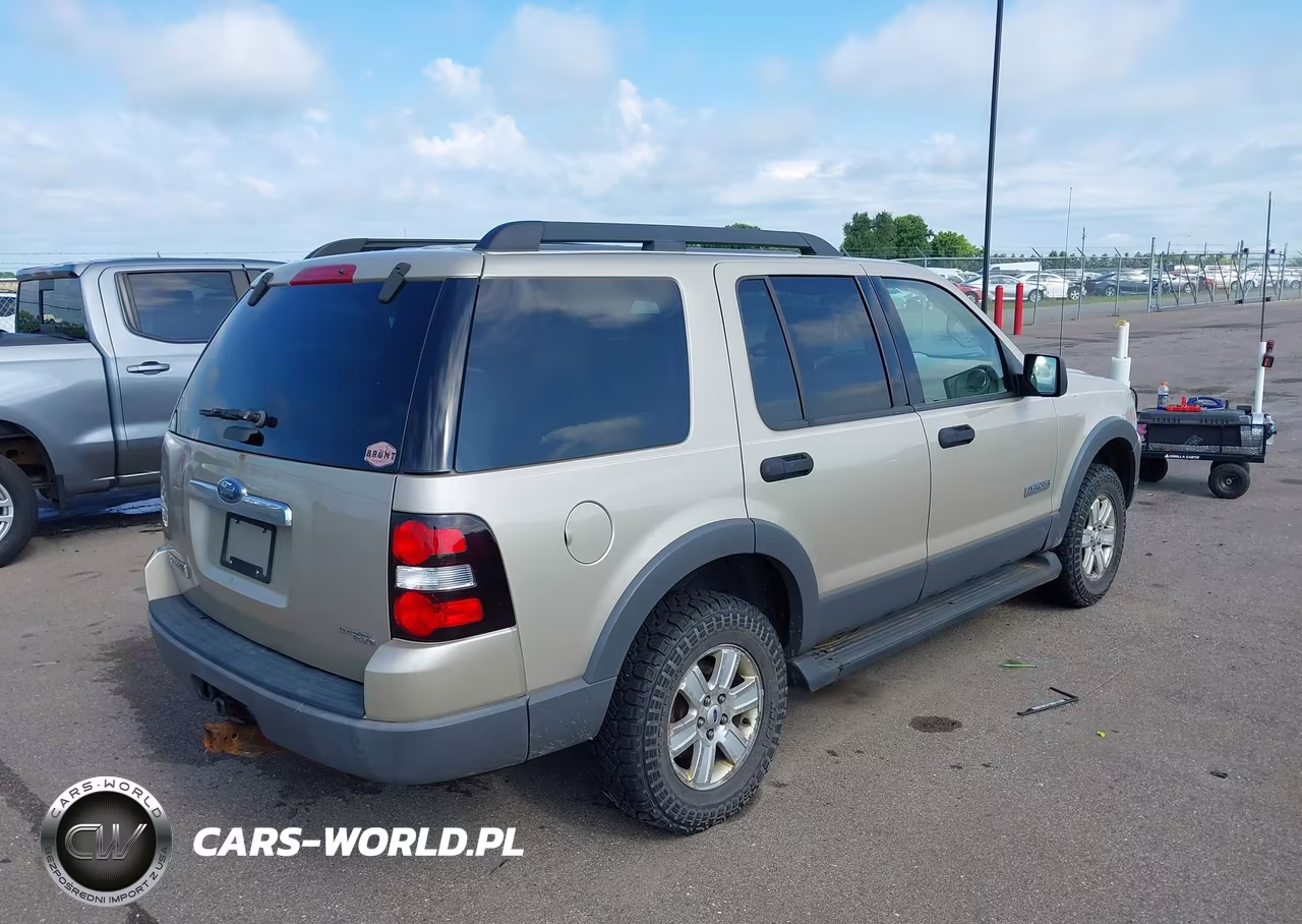 2006 Ford Explorer Xlt VIN:1FMEU73E36UB74314 - 4