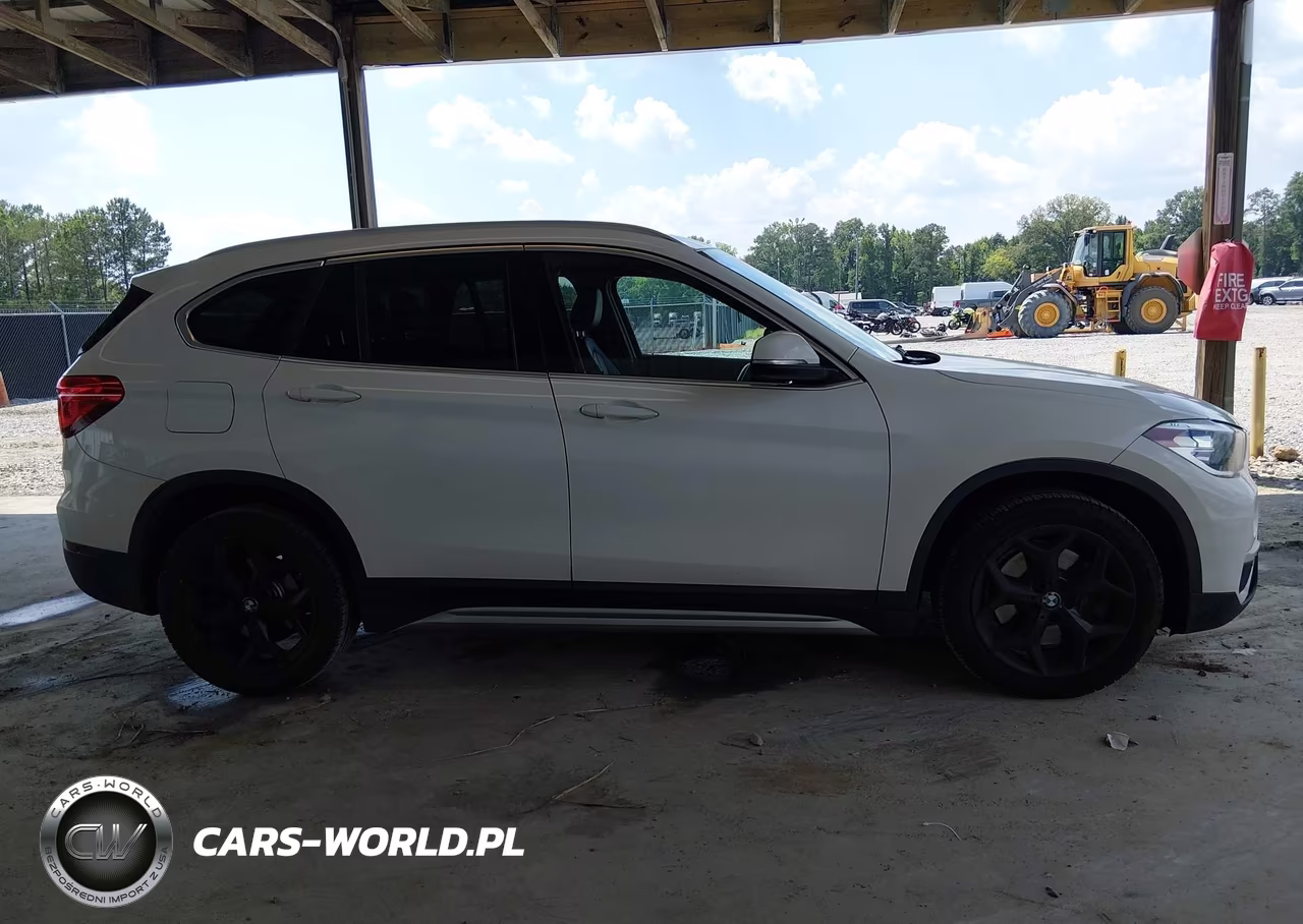 2018 BMW X1 Sdrive28I VIN:WBXHU7C3XJ3F04566 - 13
