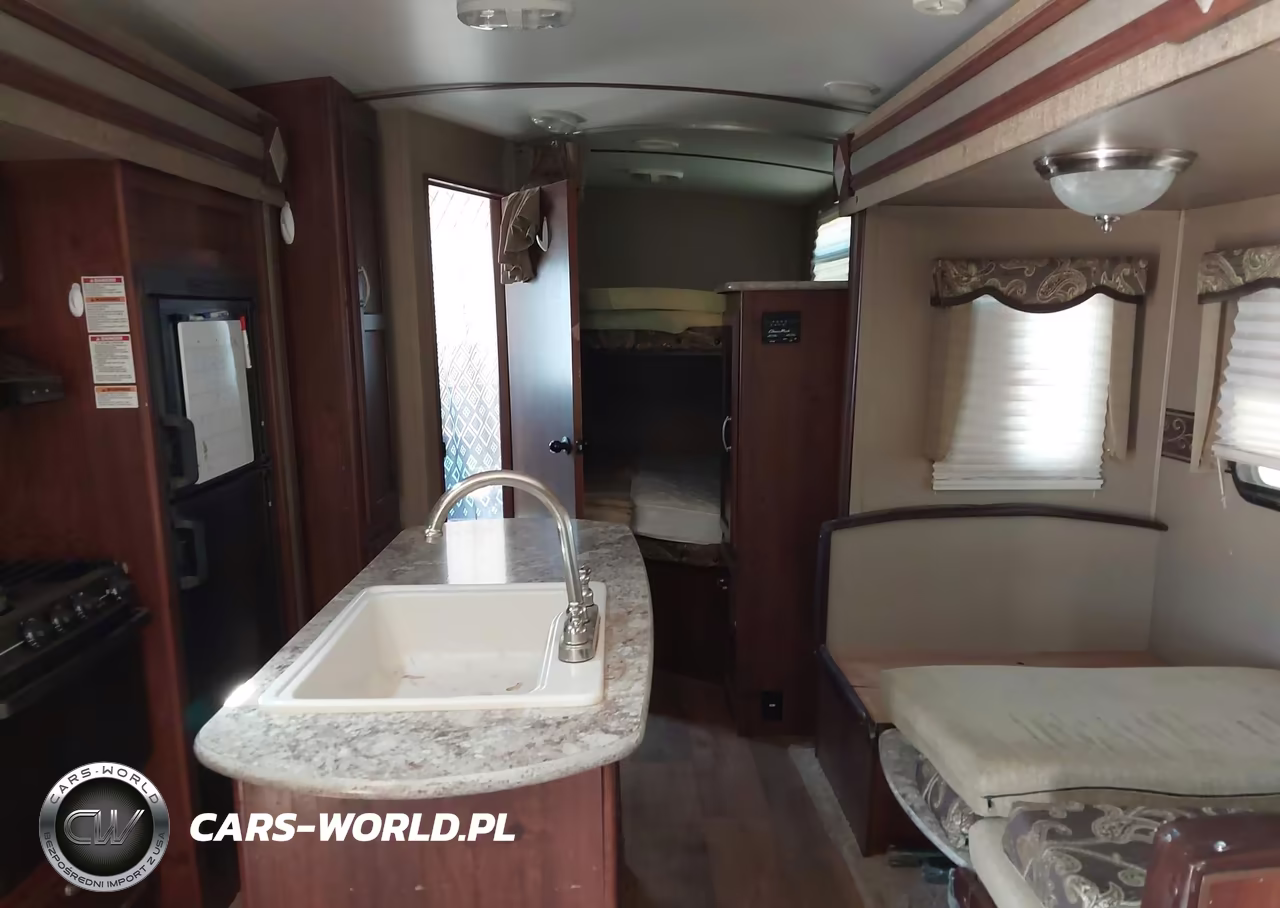 2015 Keystone 30' Travel Trailer VIN:4YDT29923FB452471 - 8