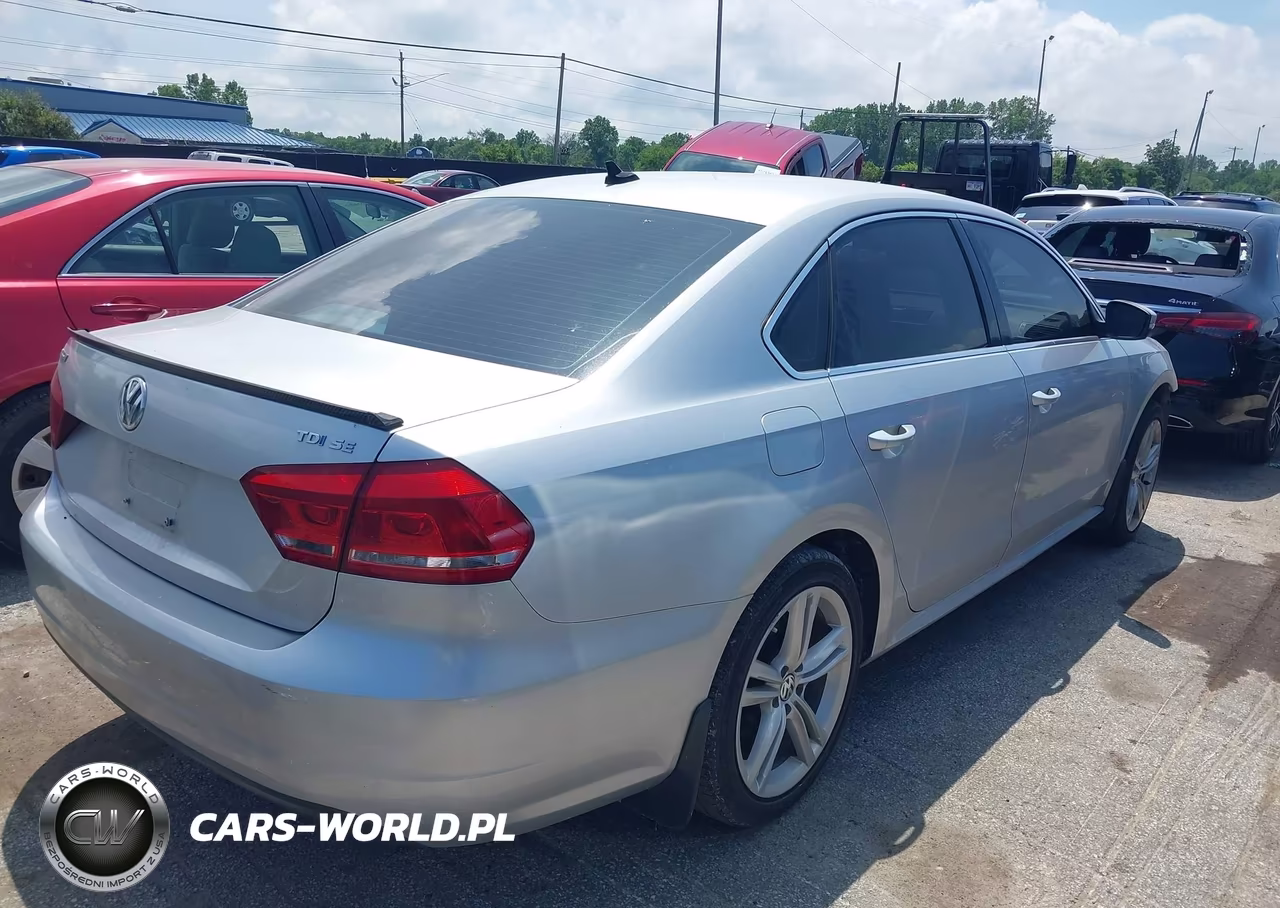 2014 Volkswagen Passat 2.0L Tdi Se VIN:1VWBN7A35EC067434 - 4