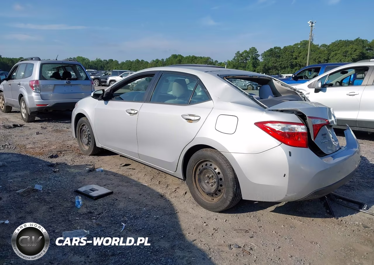 2015 Toyota Corolla Le VIN:2T1BURHE9FC419125 - 3