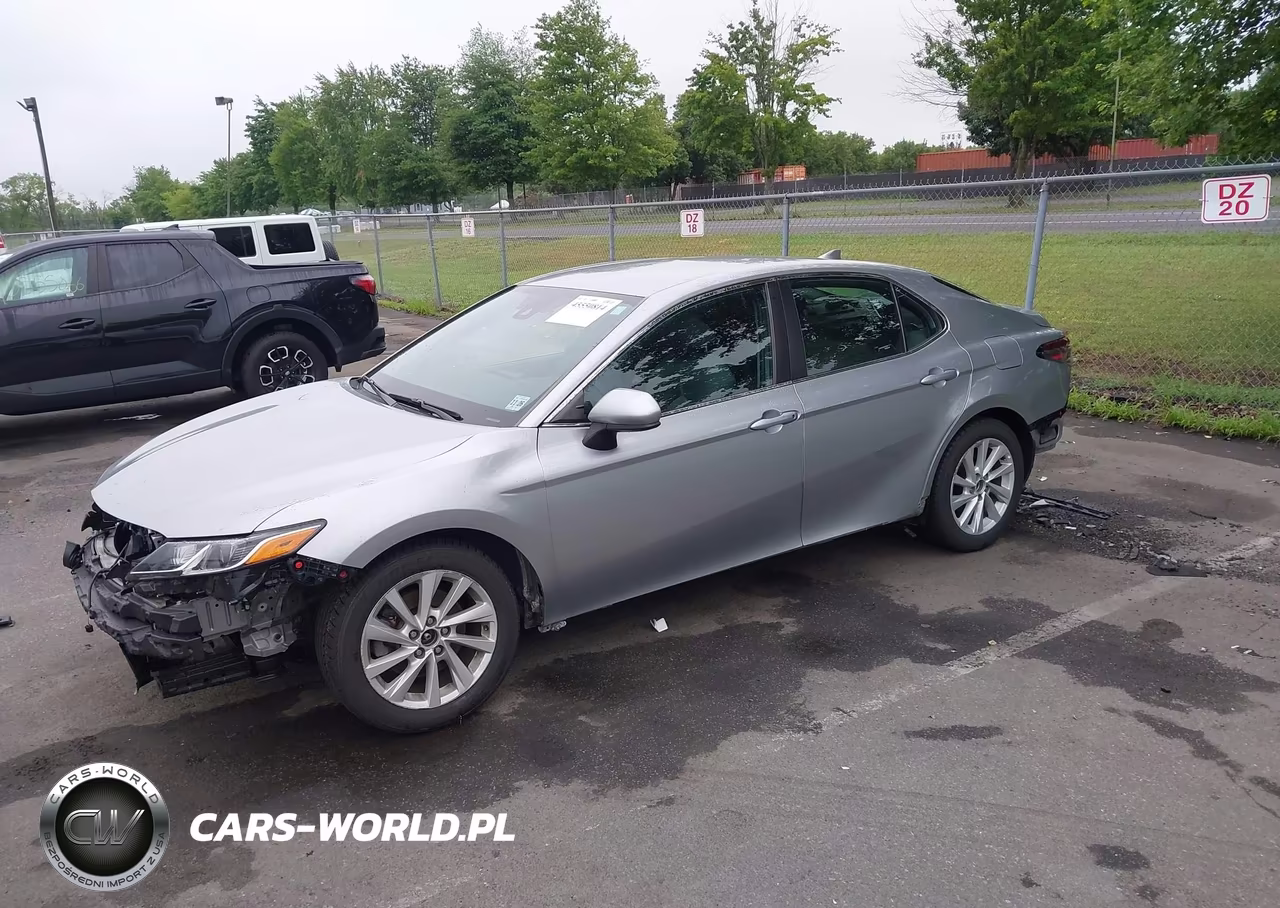 2022 Toyota Camry Le VIN:4T1C11AK2NU638195 - 2