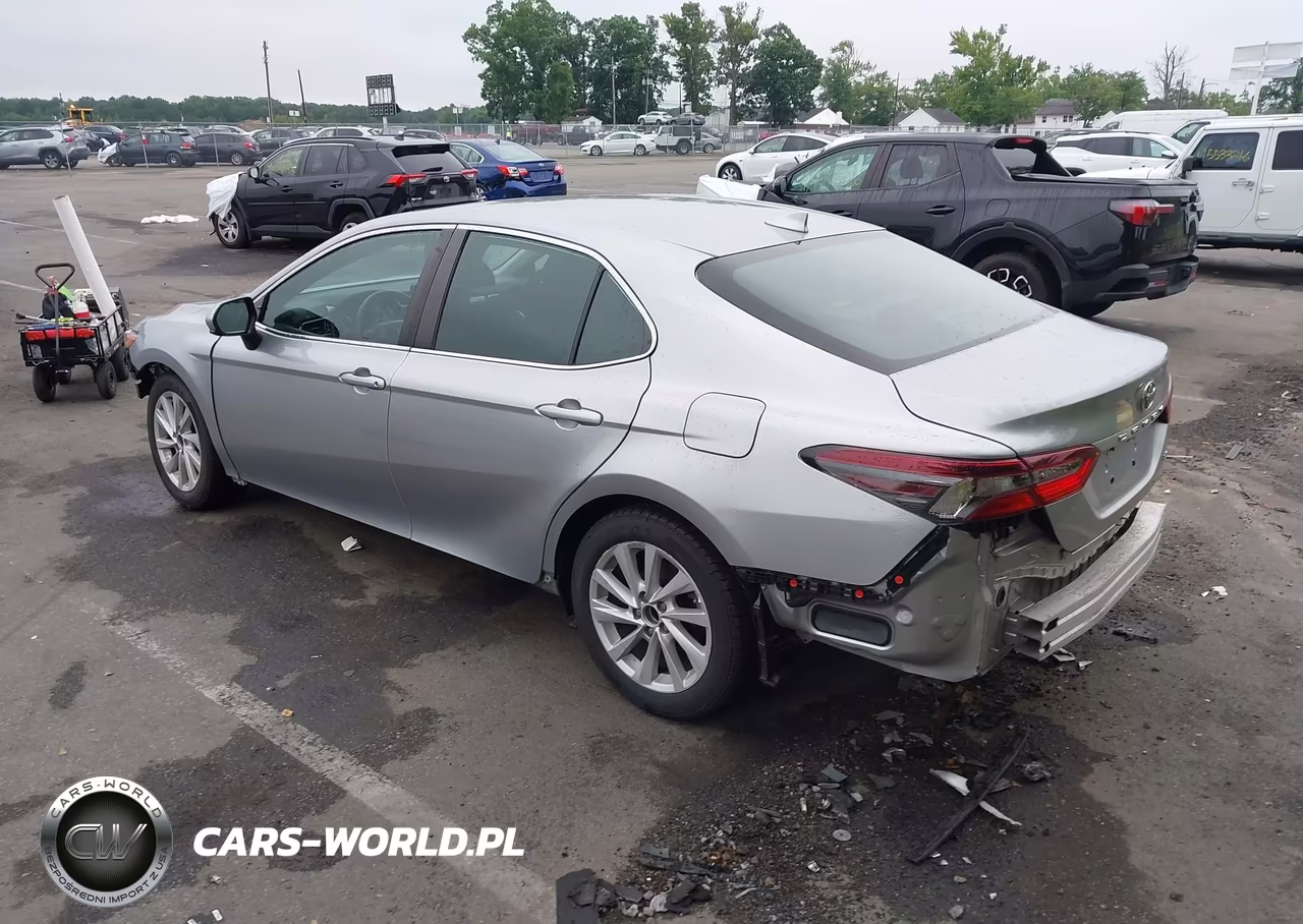 2022 Toyota Camry Le VIN:4T1C11AK2NU638195 - 3