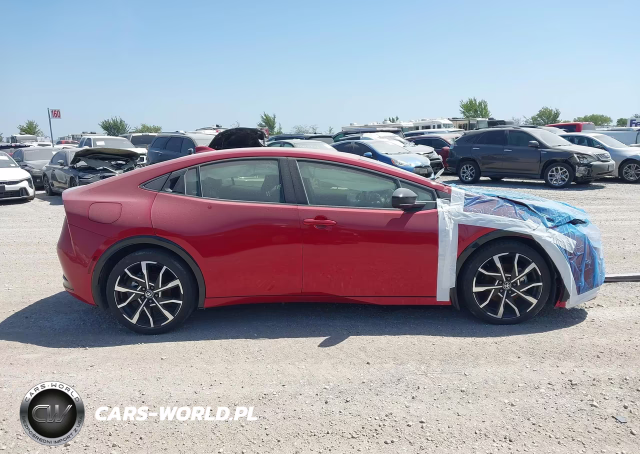 2024 Toyota Prius Prime Xse VIN:JTDACACU1R3022875 - 13