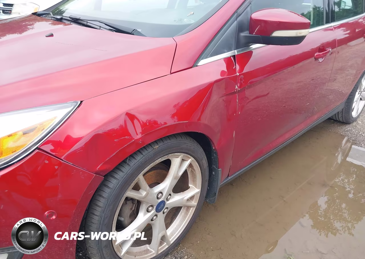 2015 Ford Focus Titanium VIN:1FADP3N20FL322207 - 6