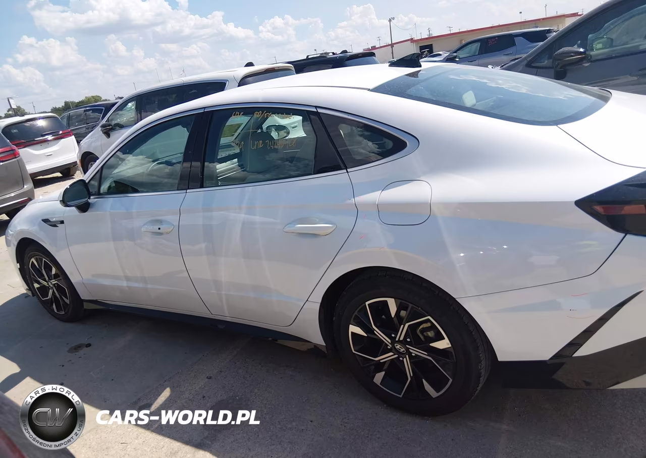 2025 Hyundai Sonata Sel VIN:KMHL64JA8SA436520 - 14