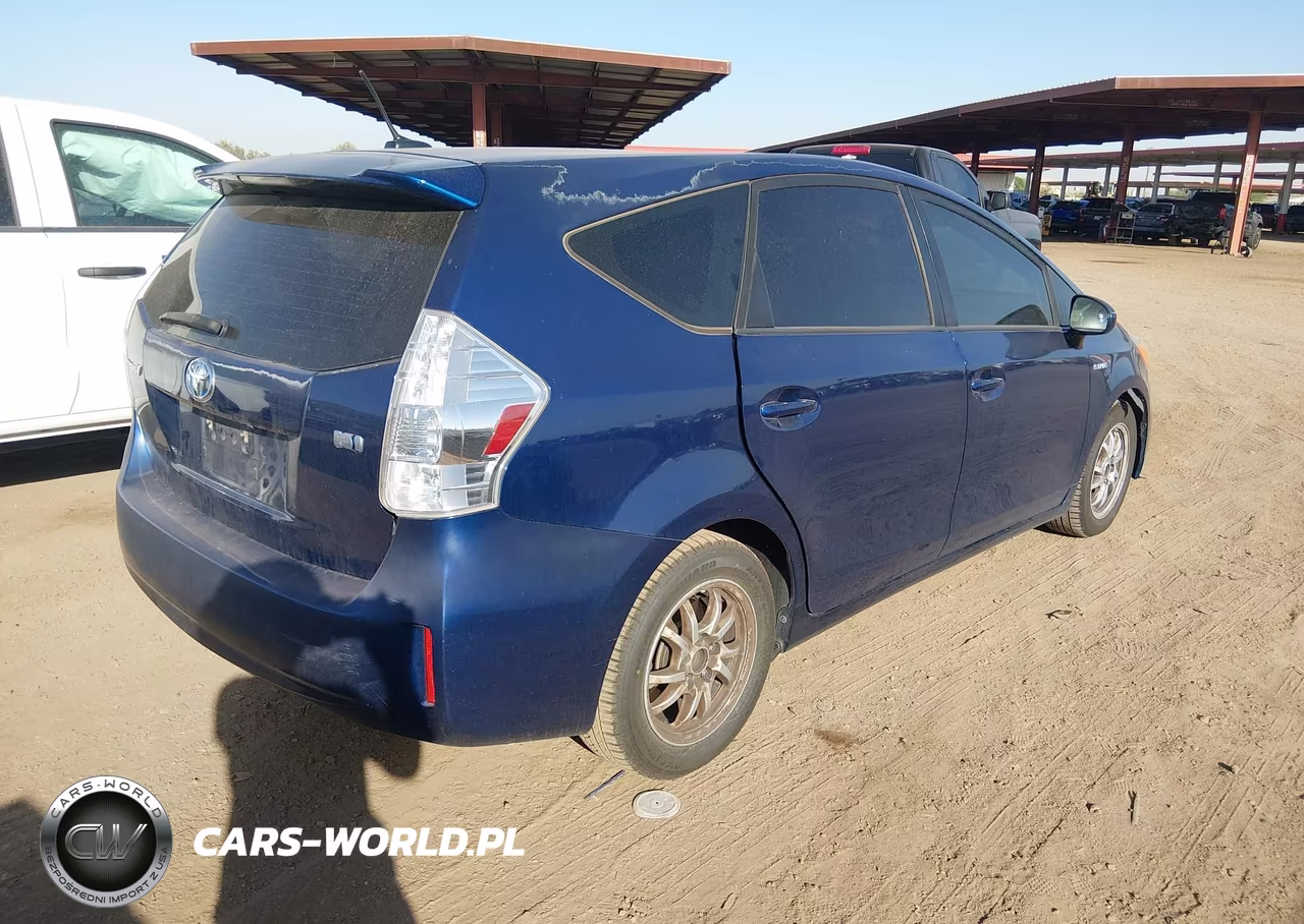 2013 Toyota Prius V Three VIN:JTDZN3EU9D3249679 - 4