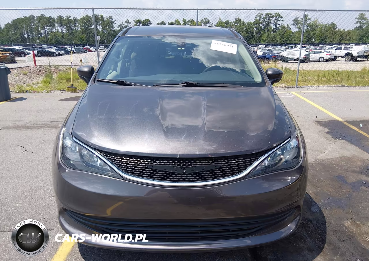 2017 Chrysler Pacifica Touring VIN:2C4RC1DG4HR512986 - 12