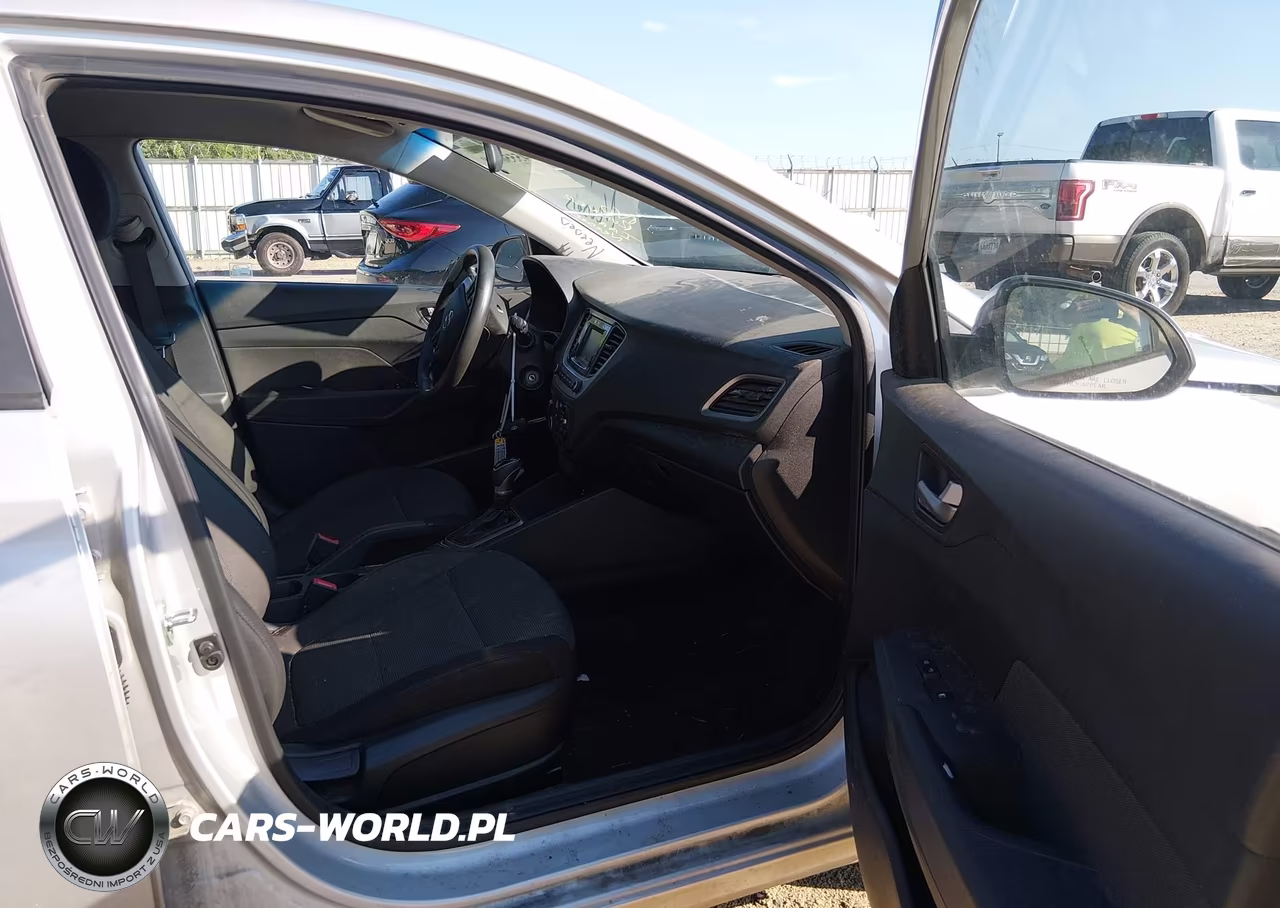 2018 Hyundai Accent Se VIN:3KPC24A33JE008691 - 5