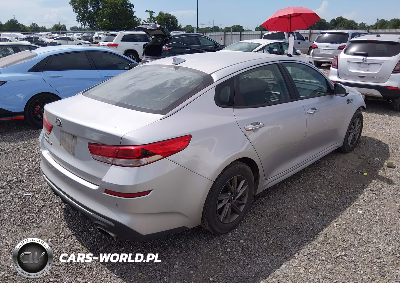 2020 Kia Optima Lx VIN:5XXGT4L37LG384414 - 4