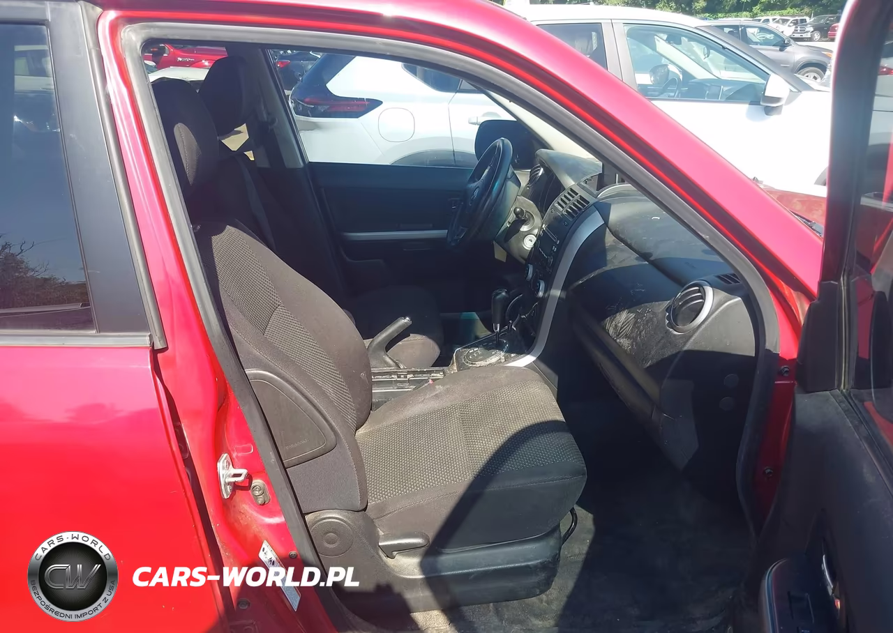 2012 Suzuki Grand Vitara Premium VIN:JS3TD0D64C4100651 - 5