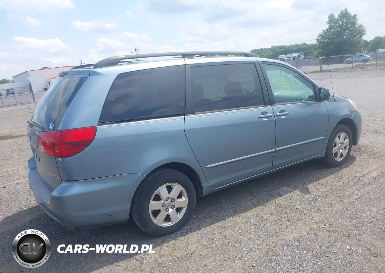 2004 Toyota Sienna Le VIN:5TDZA23C84S146946 - 4