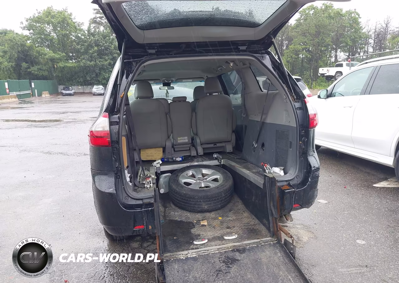 2020 Toyota Sienna L VIN:5TDZZ3DC5LS032981 - 18