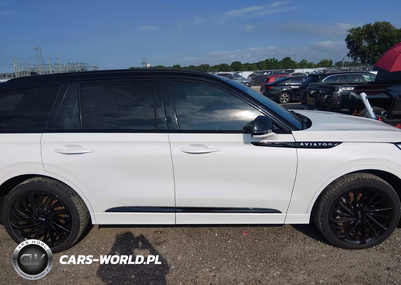 2024 Lincoln Aviator Black Label VIN:5LM5J9XCXRGL01928 - 12