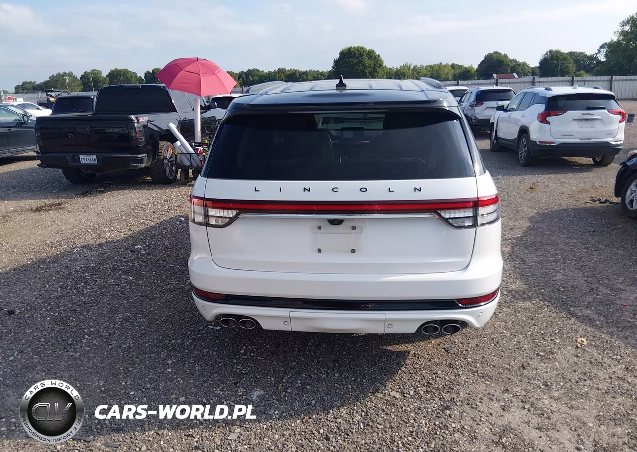 2024 Lincoln Aviator Black Label VIN:5LM5J9XCXRGL01928 - 14