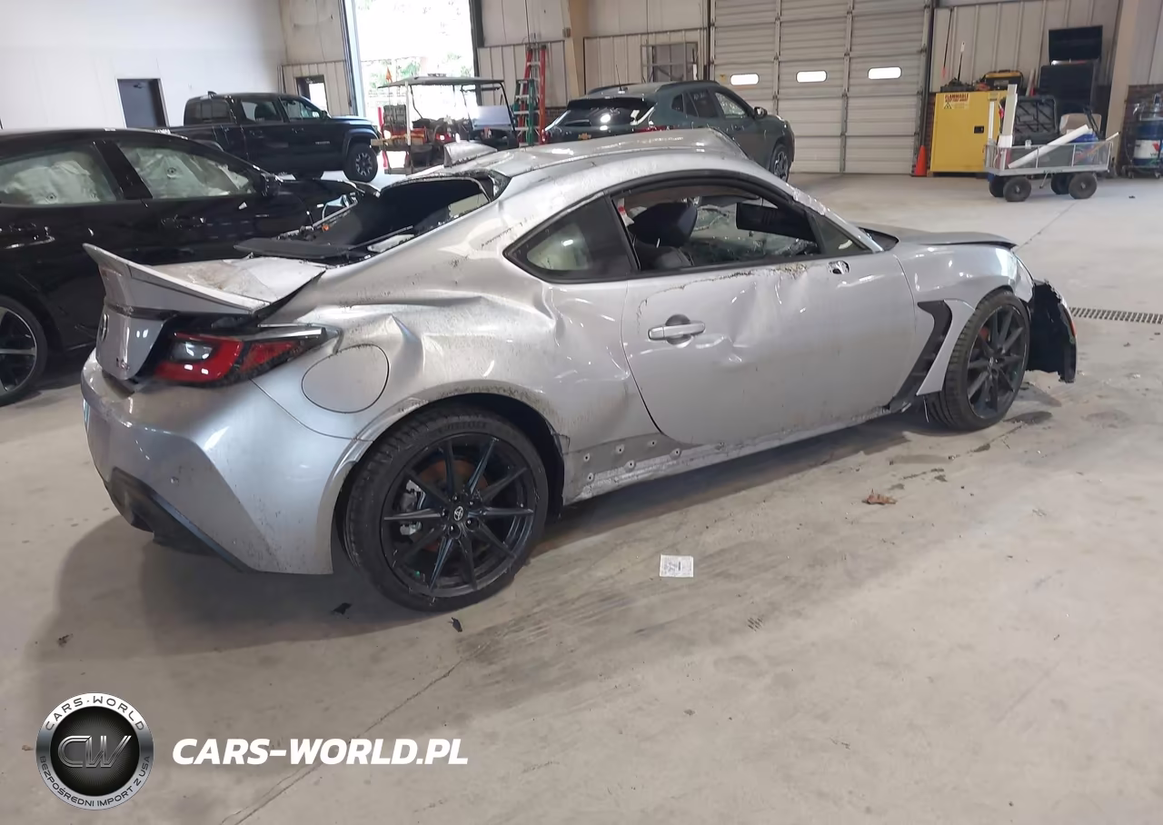 2024 Toyota Gr86 Premium VIN:JF1ZNBE12R8755421 - 4