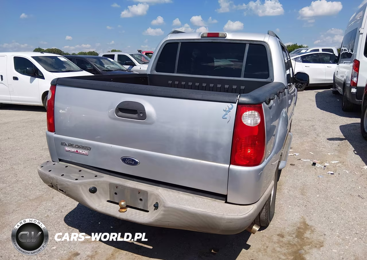 2002 Ford Explorer Sport Trac VIN:1FMZU67E92UB44931 - 4