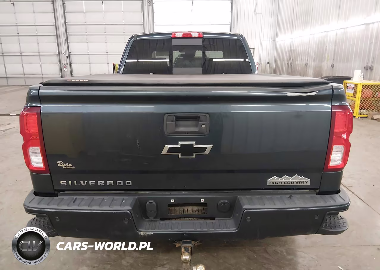 2018 Chevrolet Silverado 1500 High Country VIN:3GCUKTEJ4JG155002 - 17