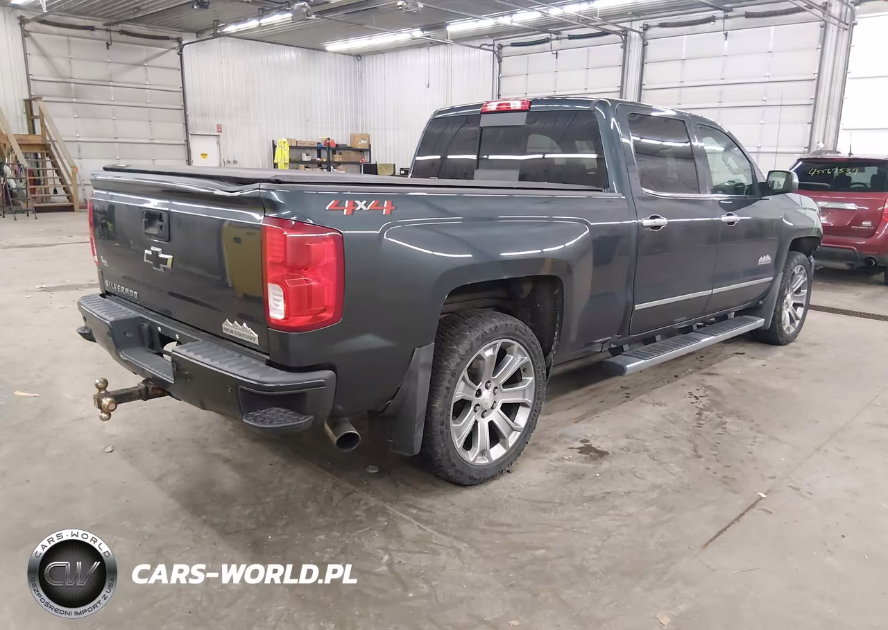2018 Chevrolet Silverado 1500 High Country VIN:3GCUKTEJ4JG155002 - 4