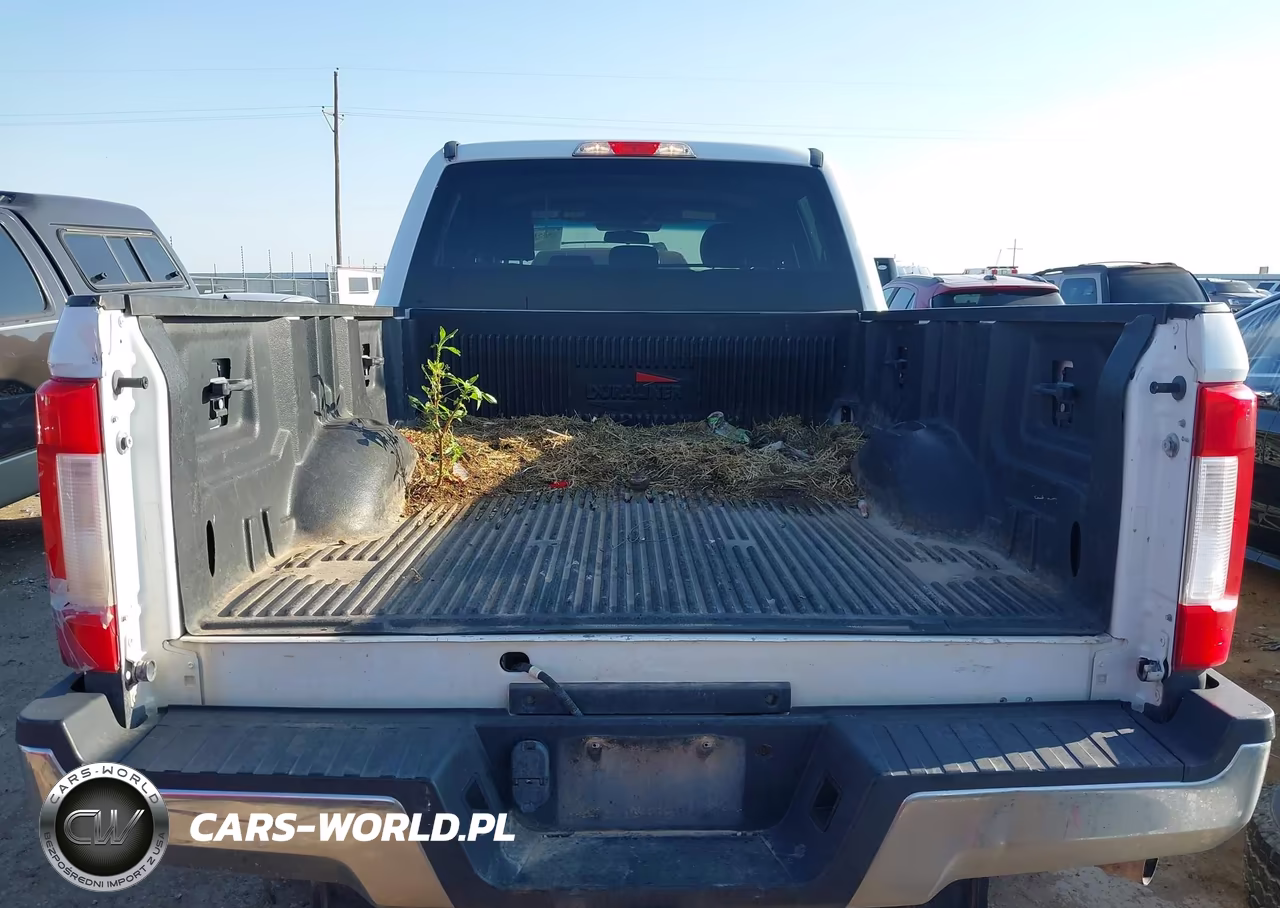 2018 Ford F-250 Xlt VIN:1FT7W2B68JEC19691 - 17
