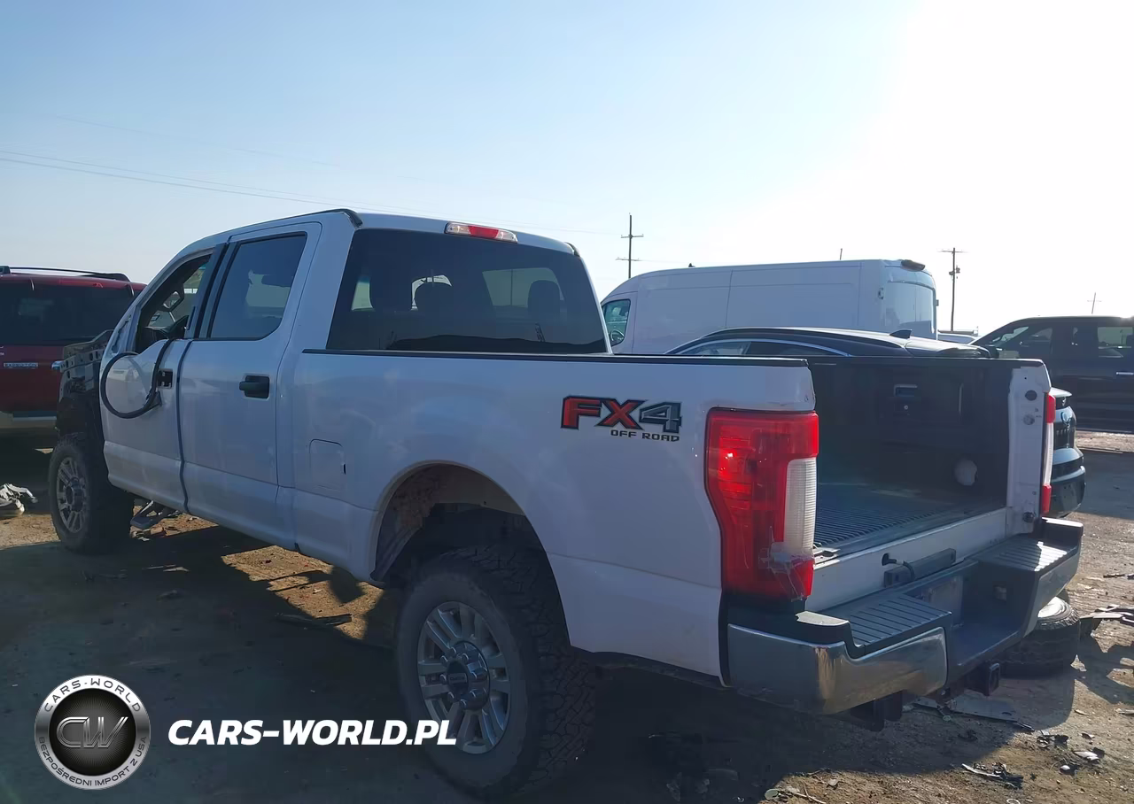 2018 Ford F-250 Xlt VIN:1FT7W2B68JEC19691 - 3
