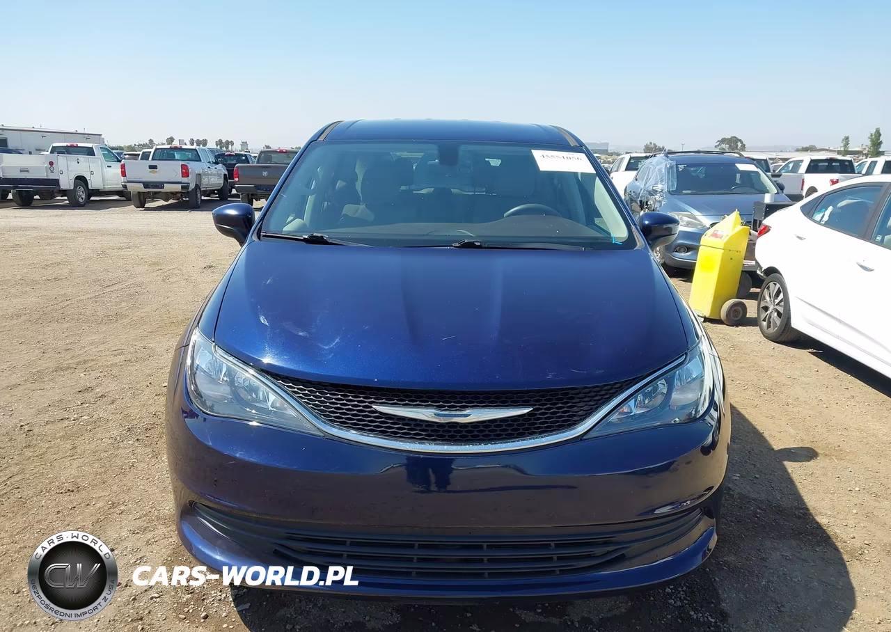 2017 Chrysler Pacifica Touring VIN:2C4RC1DG3HR756693 - 12