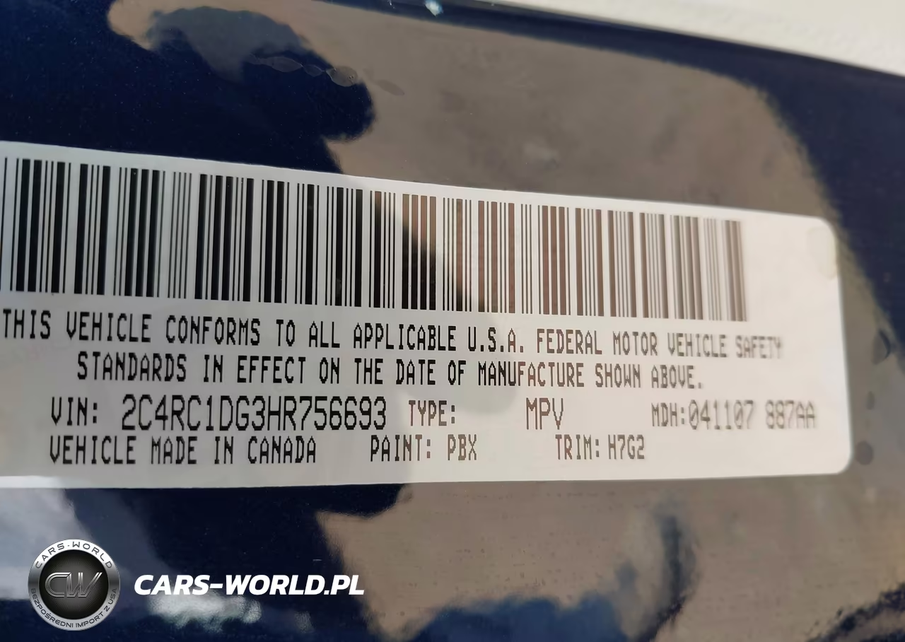 2017 Chrysler Pacifica Touring VIN:2C4RC1DG3HR756693 - 9
