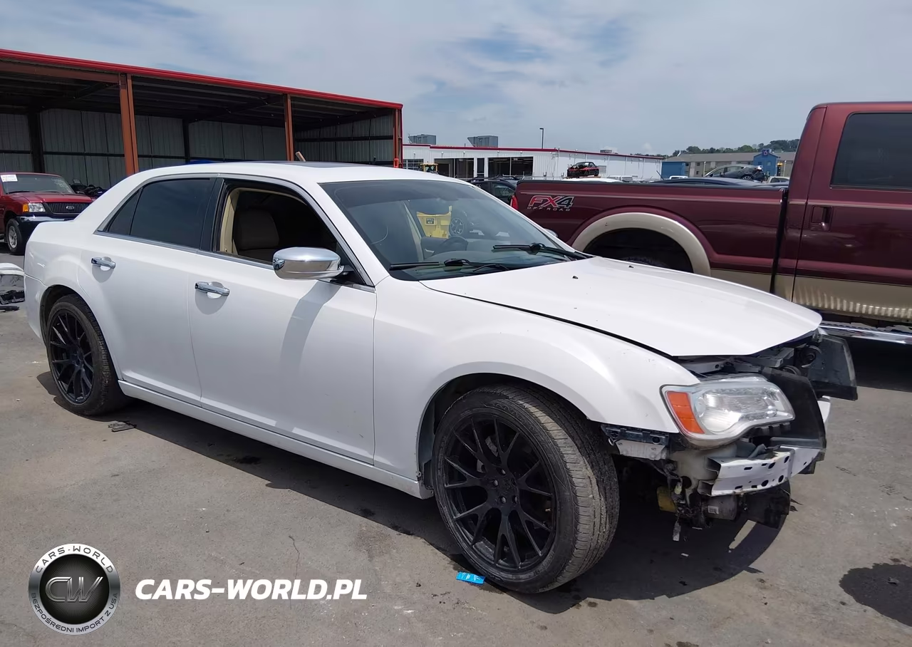 2011 Chrysler 300C – zdjęcie 1 z 12