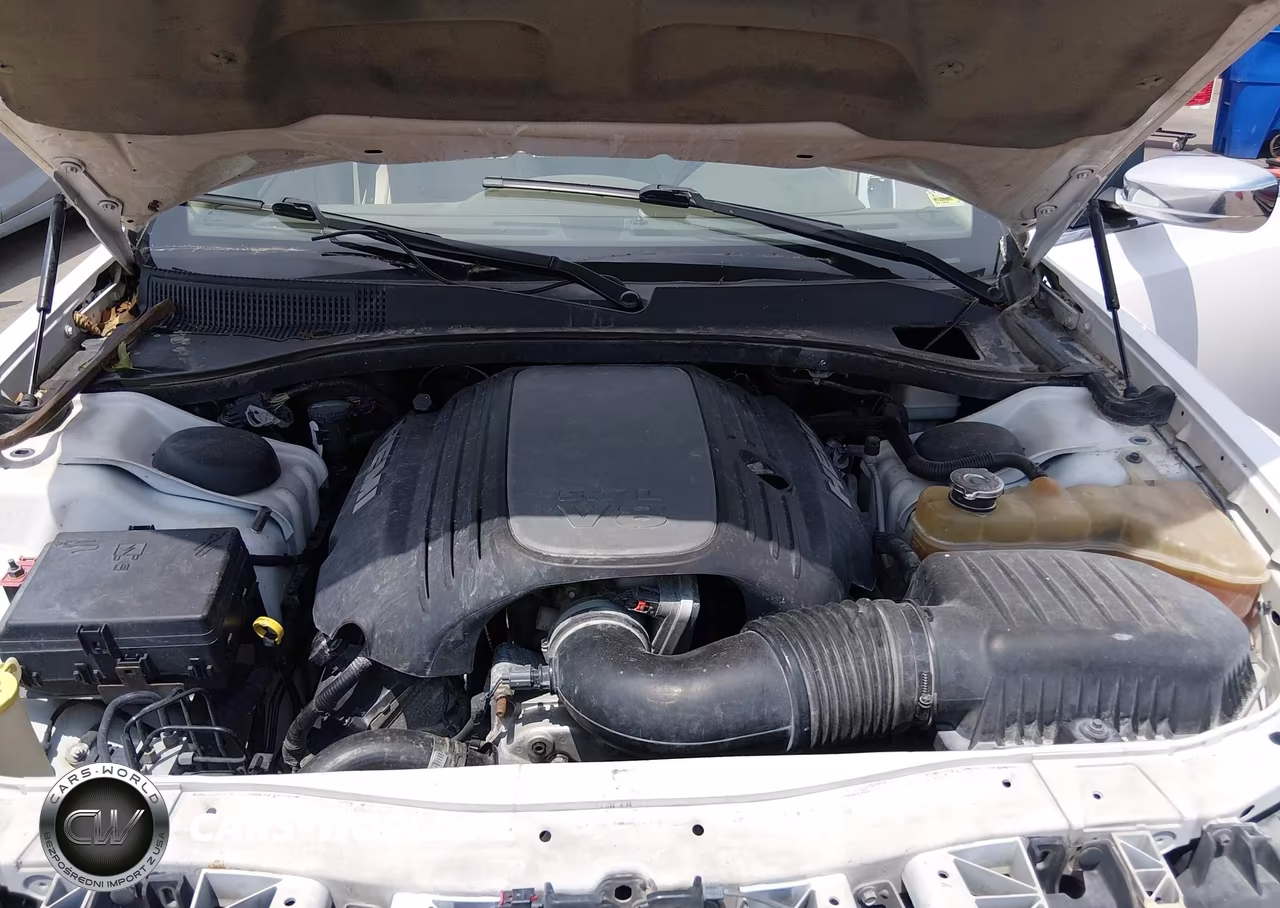 2011 Chrysler 300C VIN:2C3CA6CT8BH528326 - 10