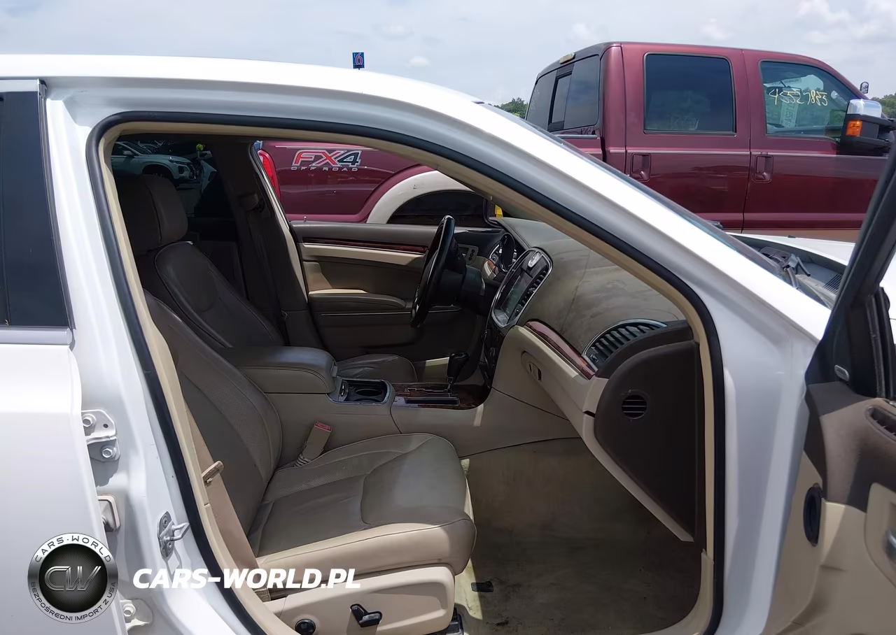 2011 Chrysler 300C VIN:2C3CA6CT8BH528326 - 5