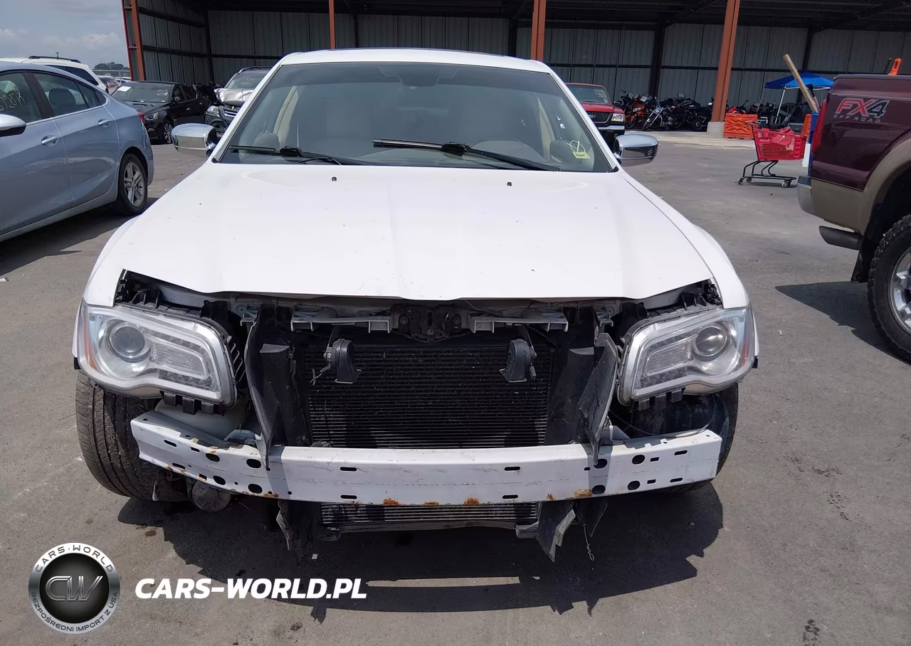 2011 Chrysler 300C VIN:2C3CA6CT8BH528326 - 6