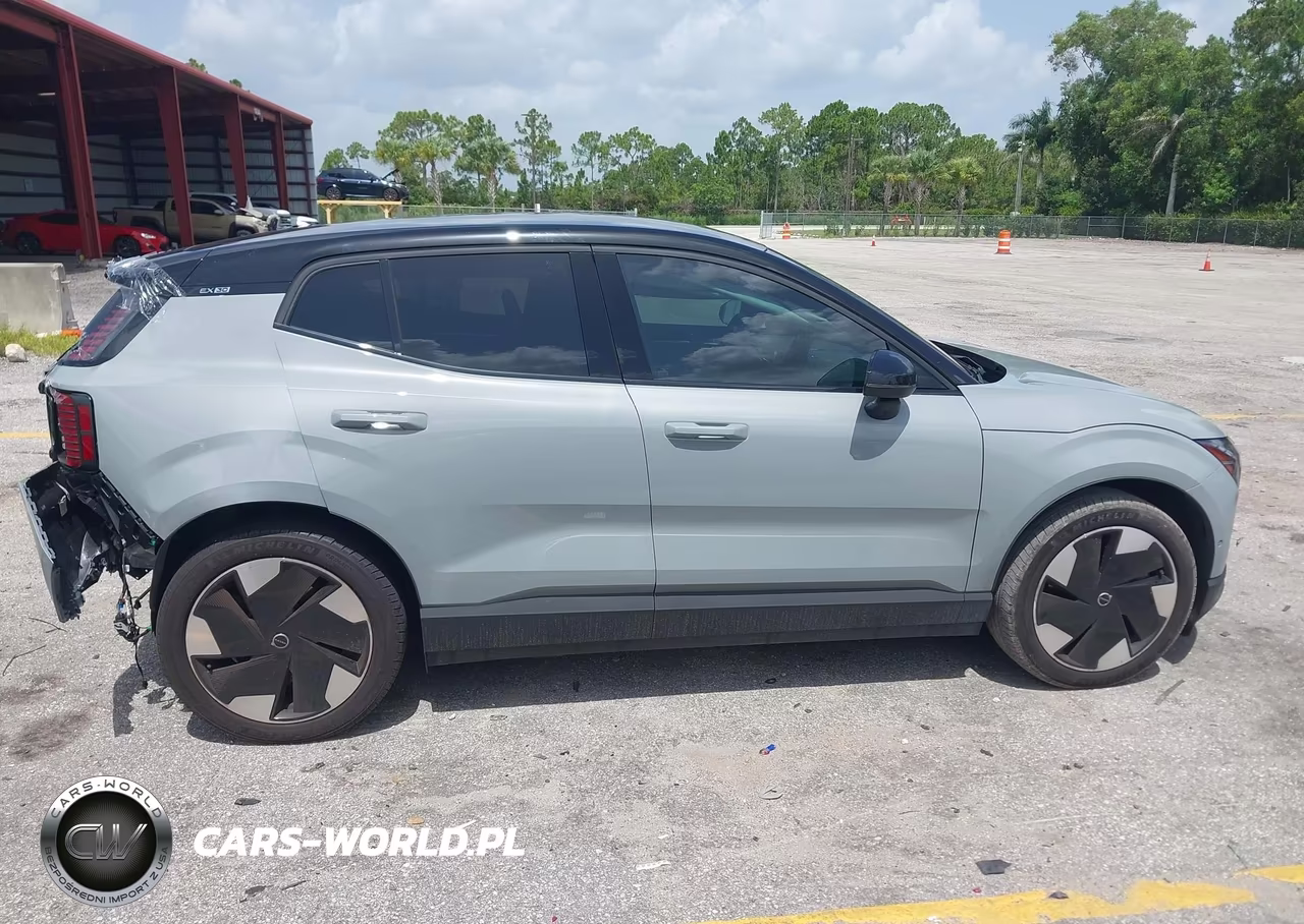 2025 Volvo Ex30 Ultra Twin Motor Performance, Fully Electric VIN:YV4EK3ZL6SS129363 - 13