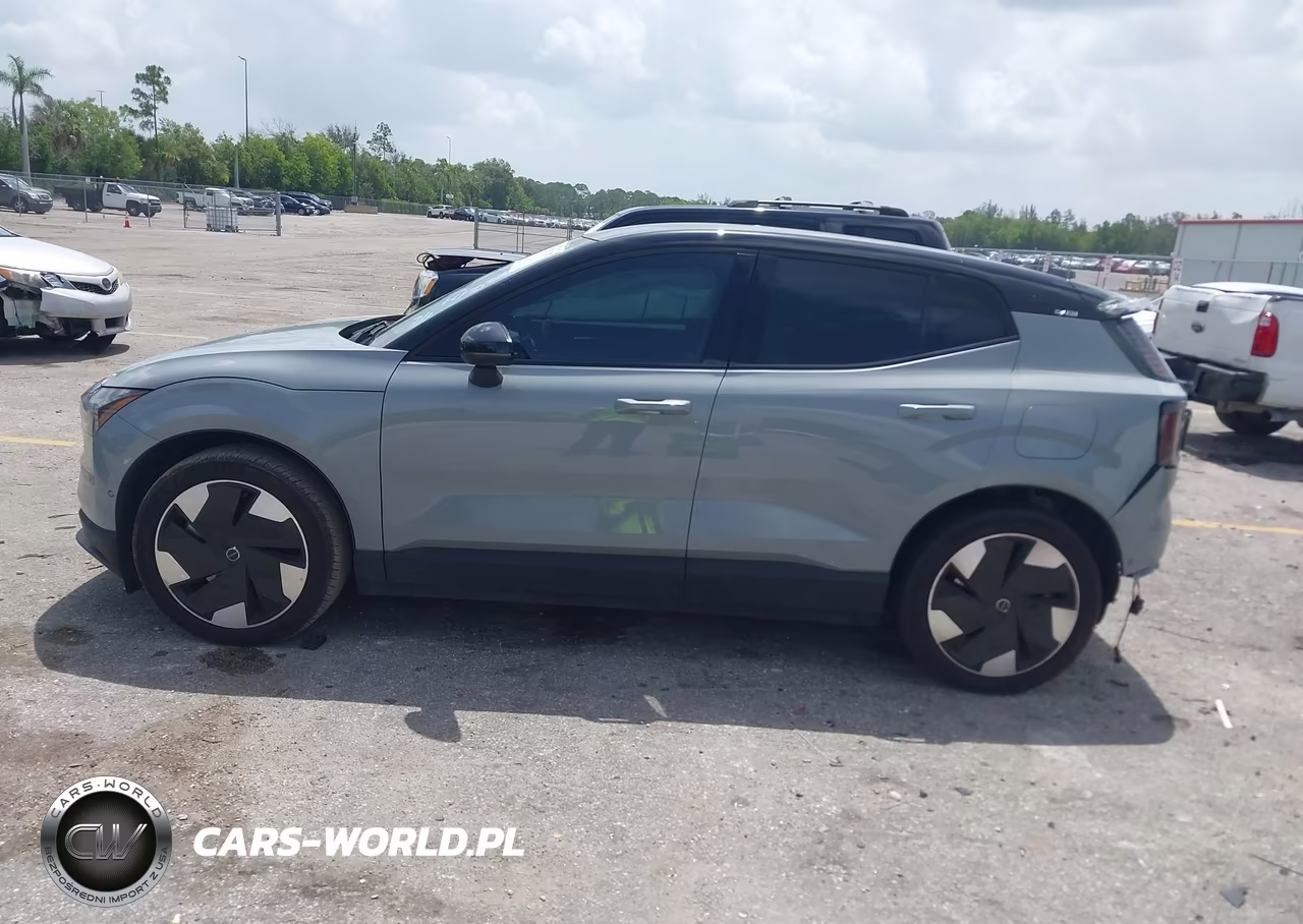 2025 Volvo Ex30 Ultra Twin Motor Performance, Fully Electric VIN:YV4EK3ZL6SS129363 - 14