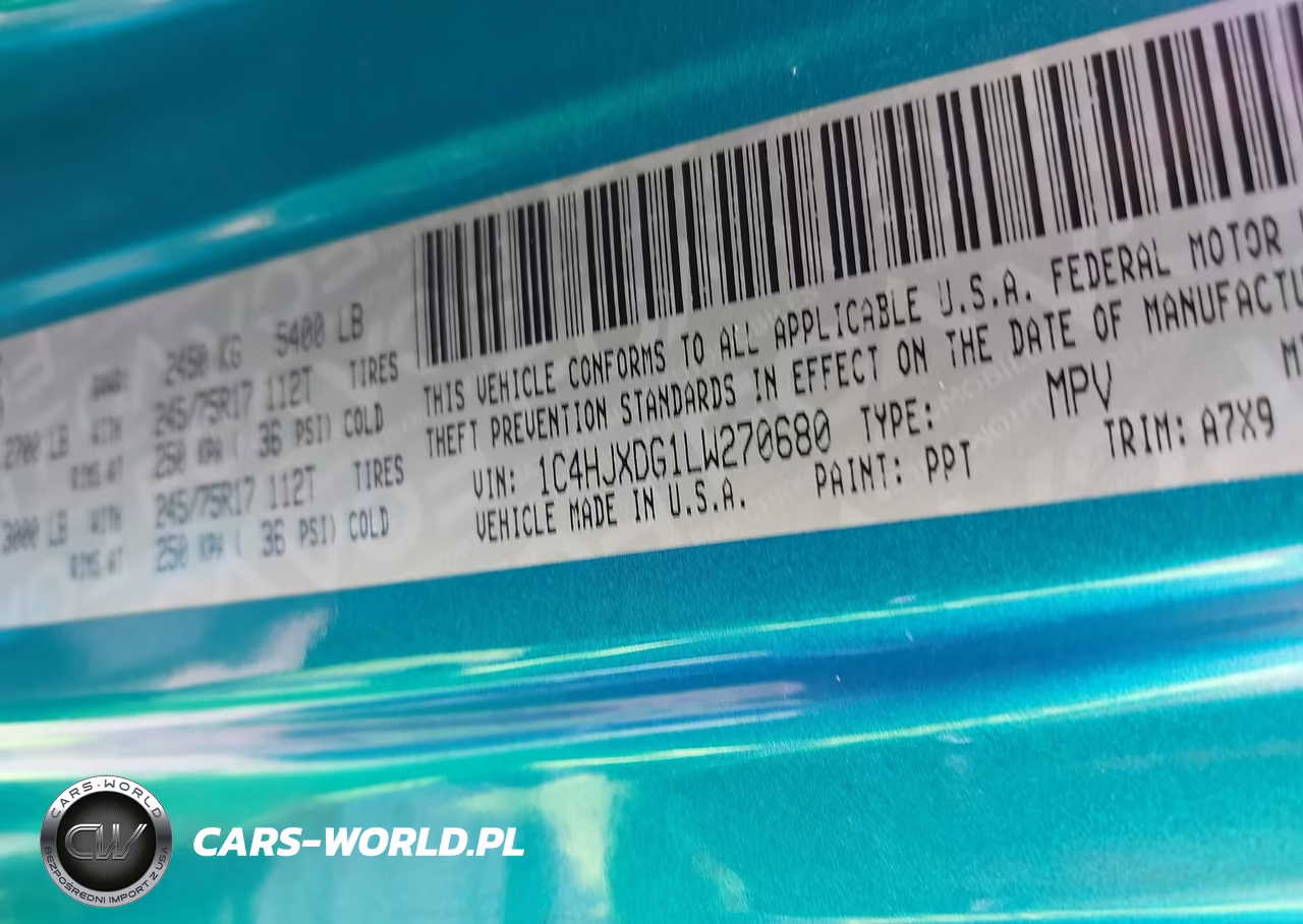 2020 Jeep Wrangler Unlimited Sport S 4X4 VIN:1C4HJXDG1LW270680 - 9