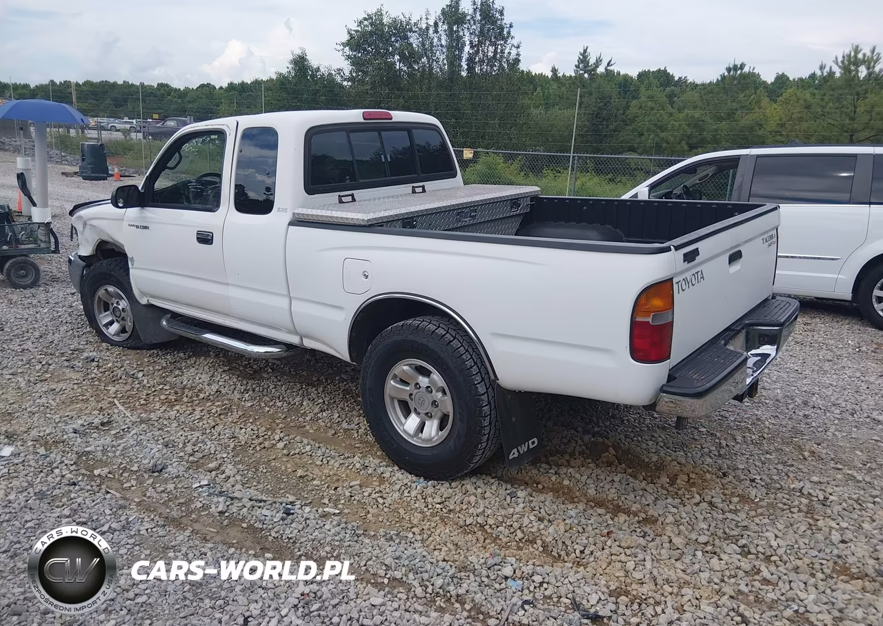 2000 Toyota Tacoma Base V6 VIN:4TAWN72N4YZ661773 - 3